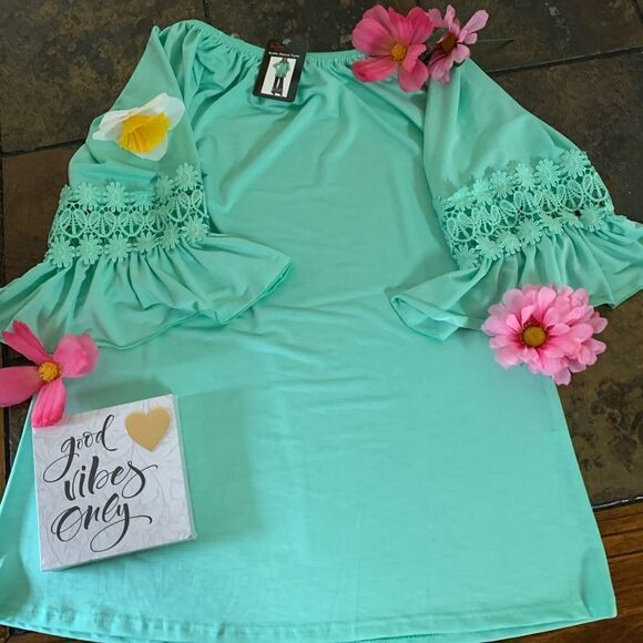 Winwin Mint green tunic - Picture 1 of 7